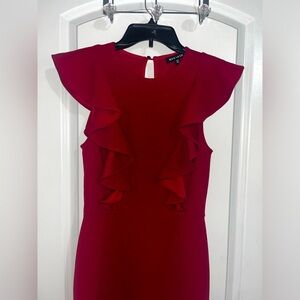 Size small super adorable romper, it’s she so DEMURE! 😉